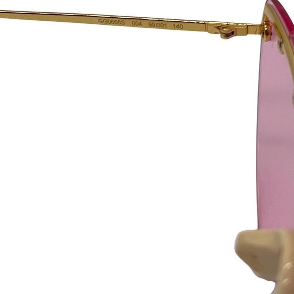 GUCCI swimsuit & sunglasses set Authentic 
2019 Logo One-Piece - Picture 10 of 12